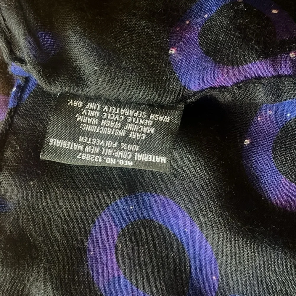 ThinkGeek Infinity Black and Purple Scarf